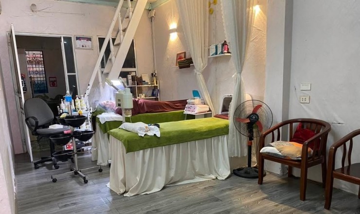 CC bán nhà mặt phố 121 hải thượng lãn ông mặt tiền ~ 4m đang kinh doanh